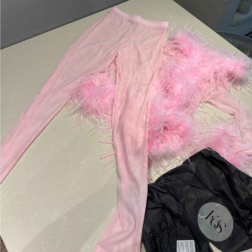 KOS Ostrich Feather Set - Picture 4 of 5